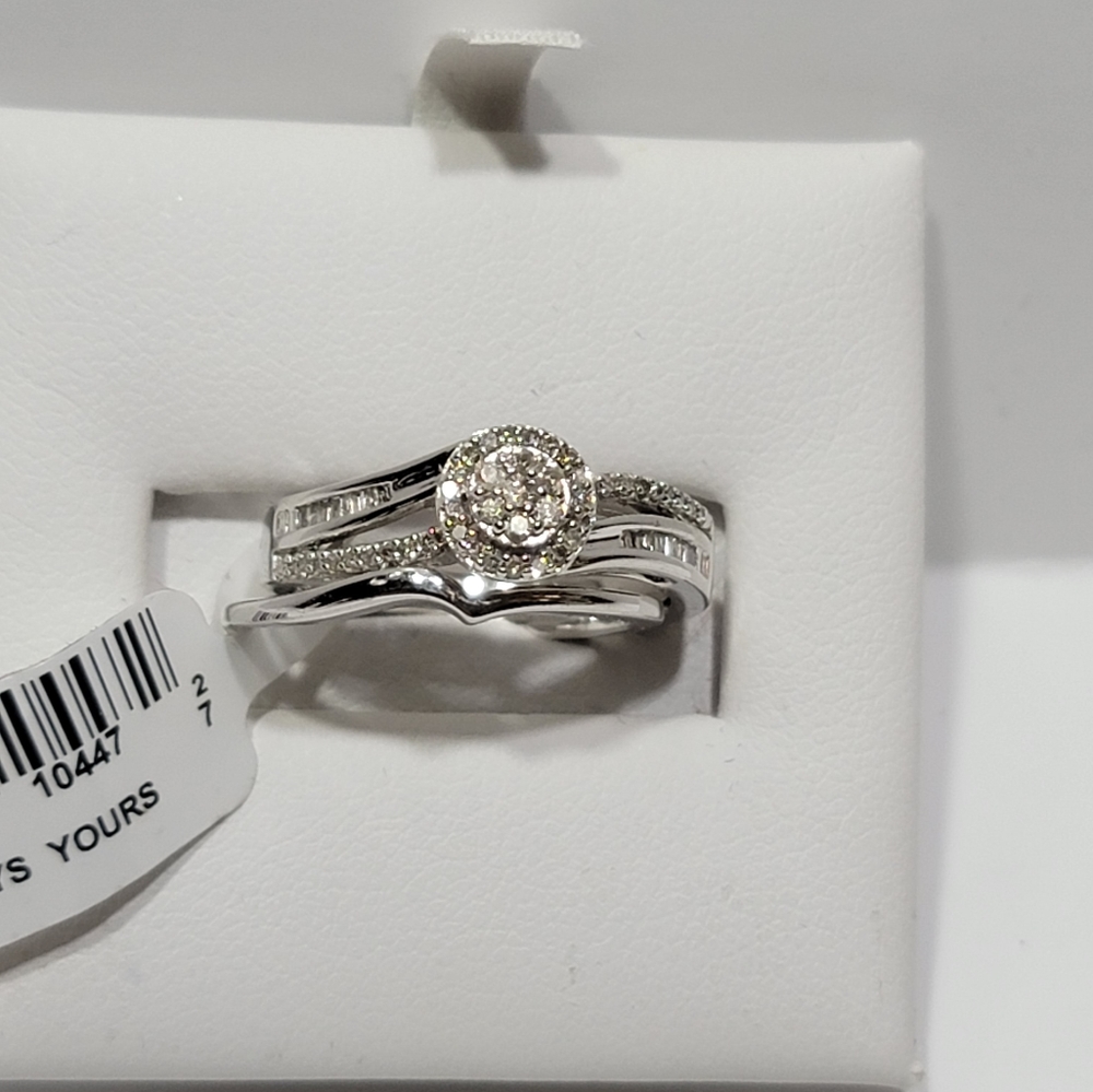 Sterling Silver 1/4 Carat Total Weight Diamond Ring Set New with Tag